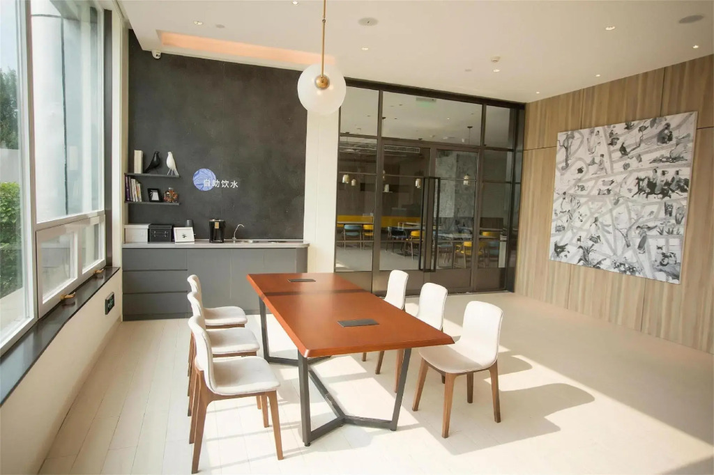 Hanting Premium(Changchun Silicon Valley Avenue Jilin University South Campus Hotel)