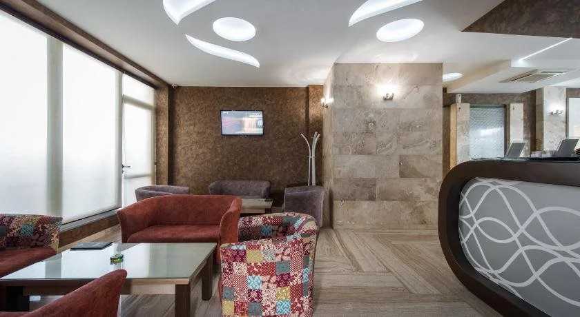 Garni Hotel Aveny