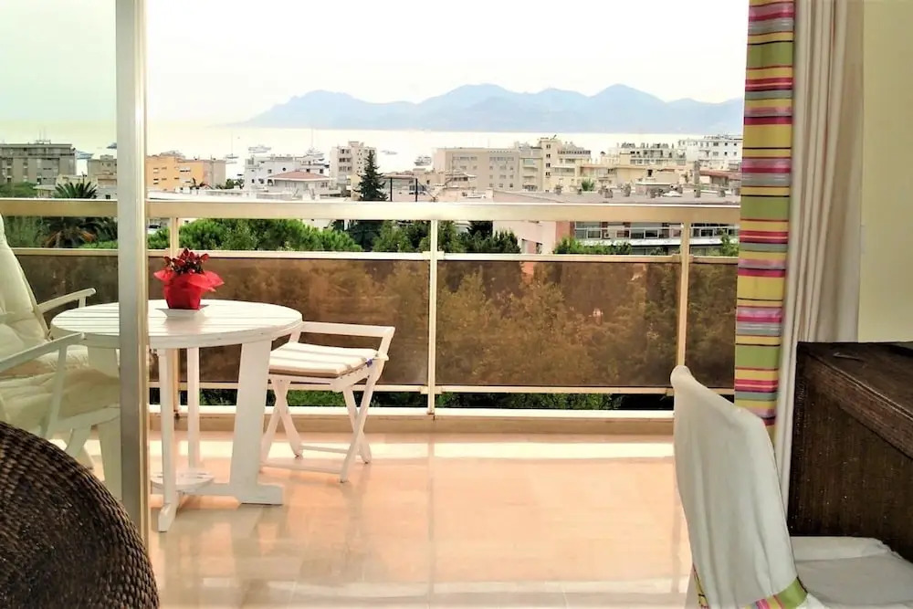 VANEAU Appartement vue mer somptueuse, piscine