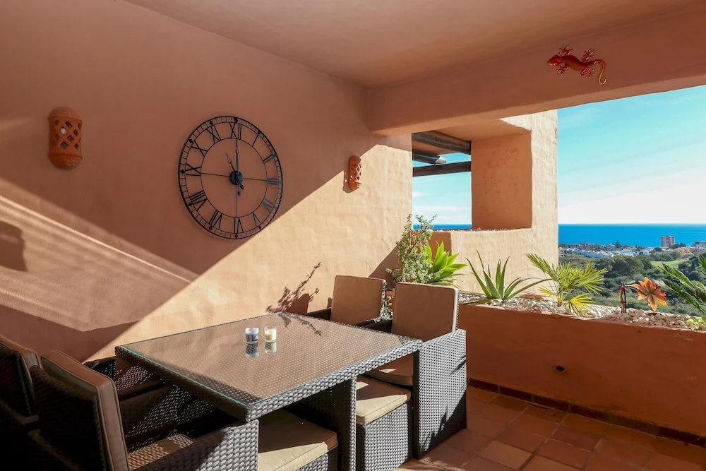 Coto Real Manilva - Paradise 2BR Apartment in Manilva, Sea Views, Pool