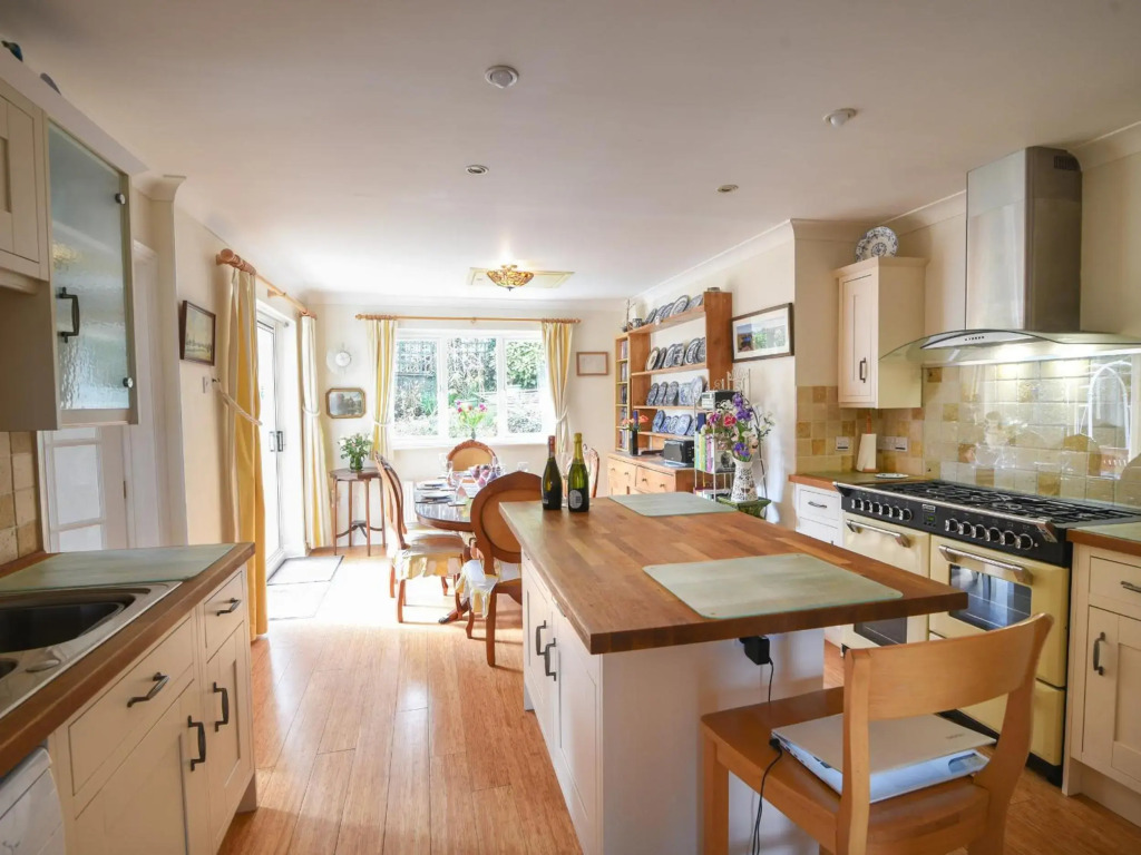 9 St Georges Hill