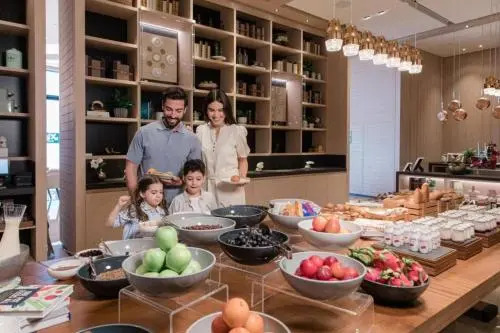 2 BDR Apt The Address Beach Resort JBR