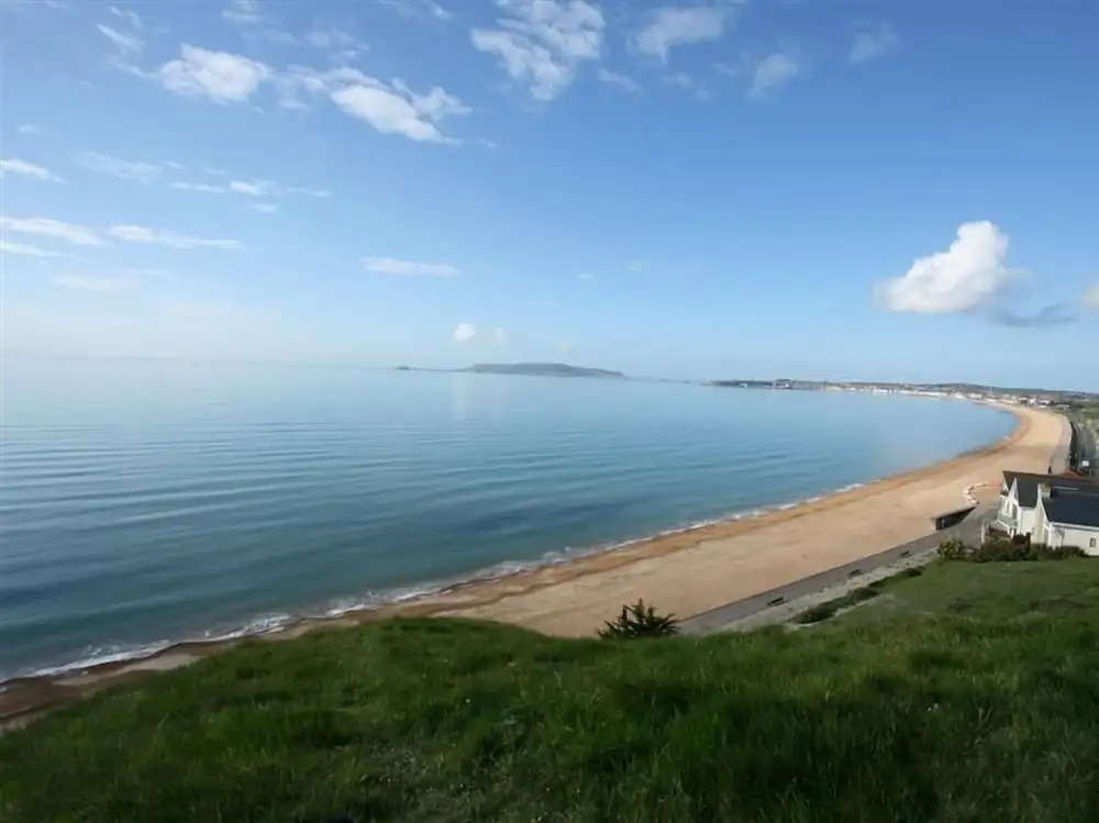 Bowleaze View