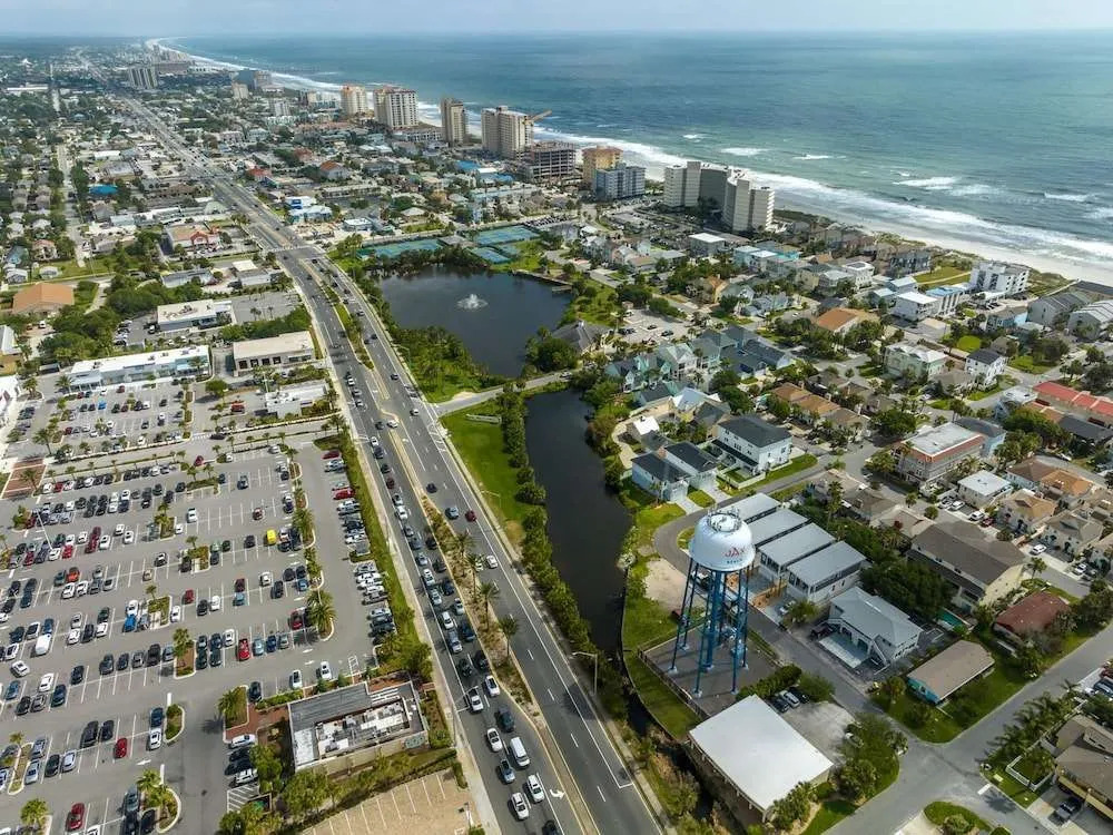Jacksonville Sea Spray 2B by Distinctive Beach Rentals