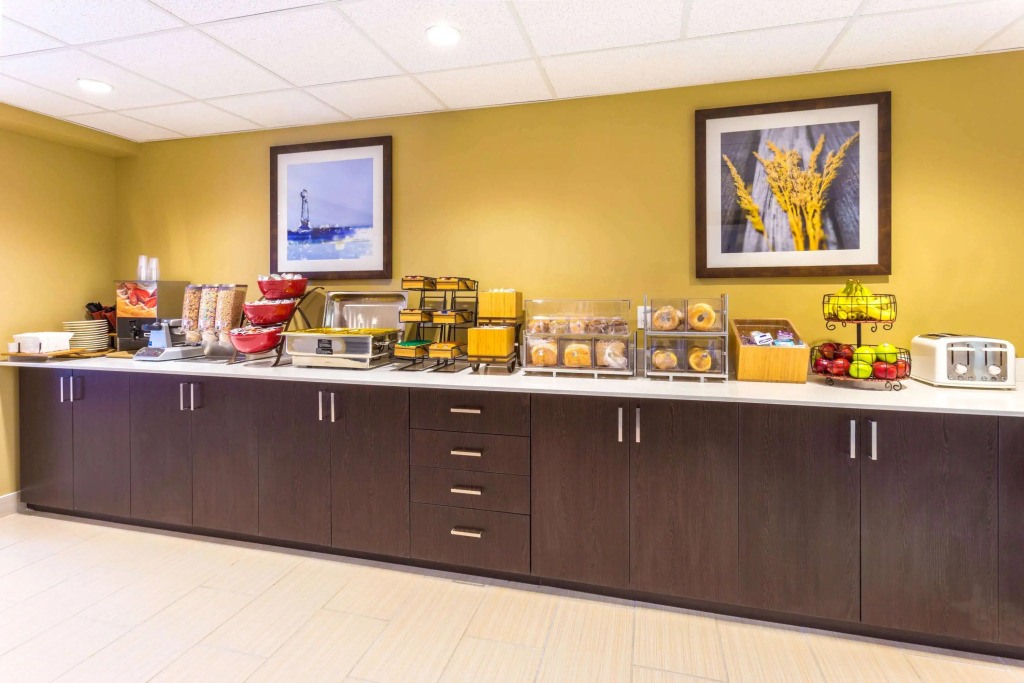 Microtel Inn & Suites by Wyndham Whitecourt