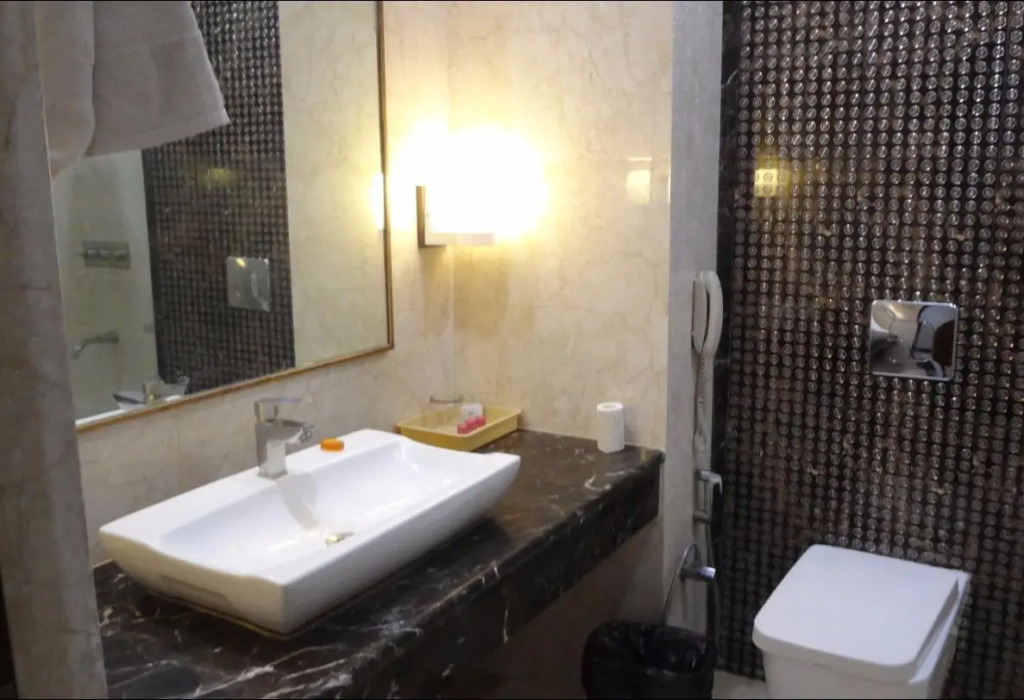 Hotel Seven Hills Tower