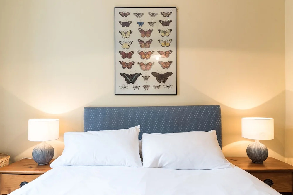 A Place Like Home - 2 Bedroom Apartment in Chelsea