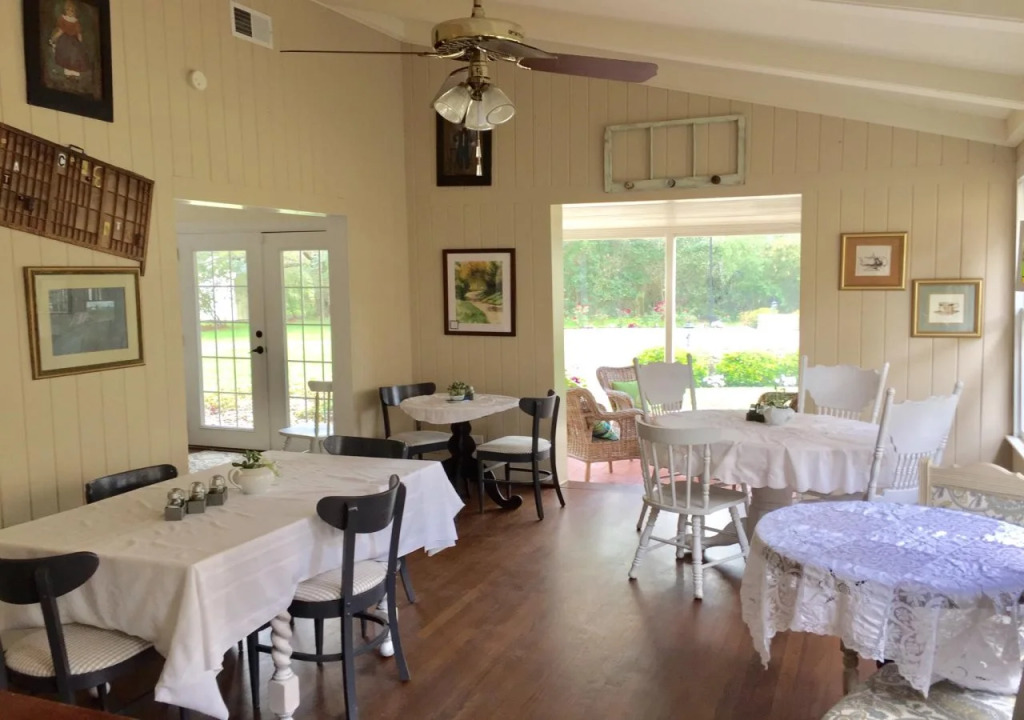 Hodge Podge Lodge