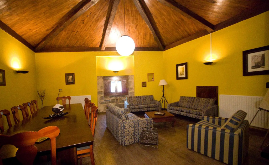 Hotel Castillo Valdés Salas