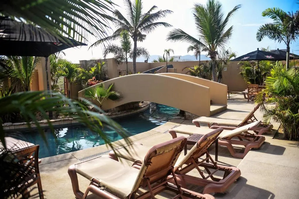 The Cerritos Beach Inn