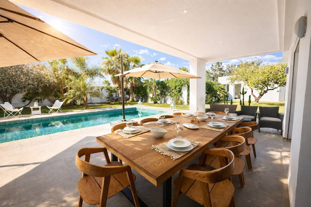 Villa Solreya Contemporary oasis with pool