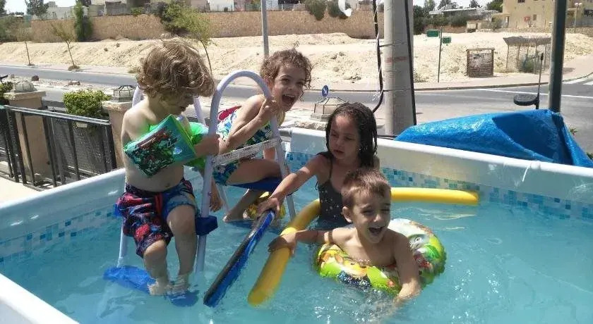 השכרה וסבלט בקומפלקס של יחידות