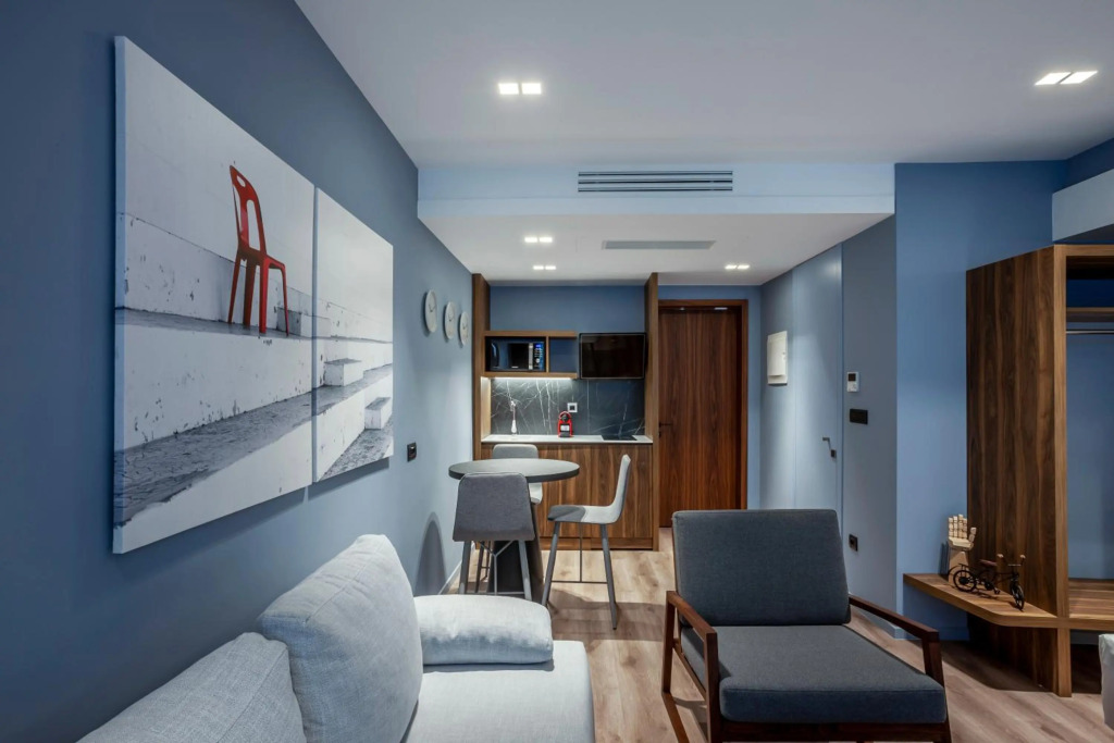 Violin Glam Apartments by BiNoBi