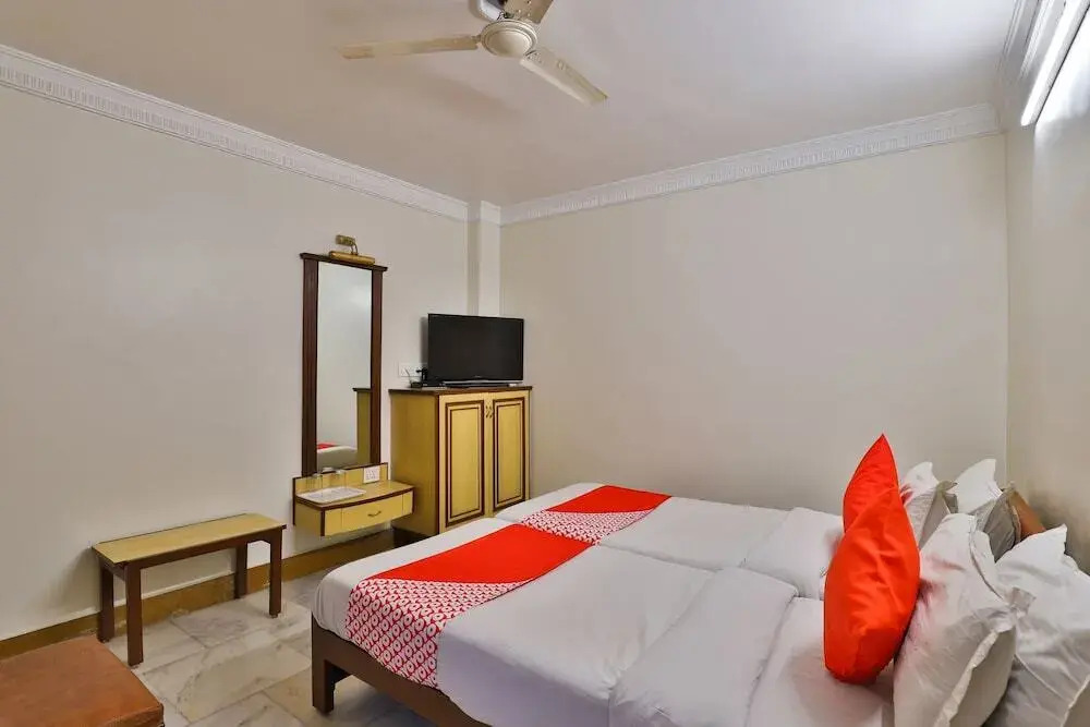 Hotel Moti Mahal by OYO