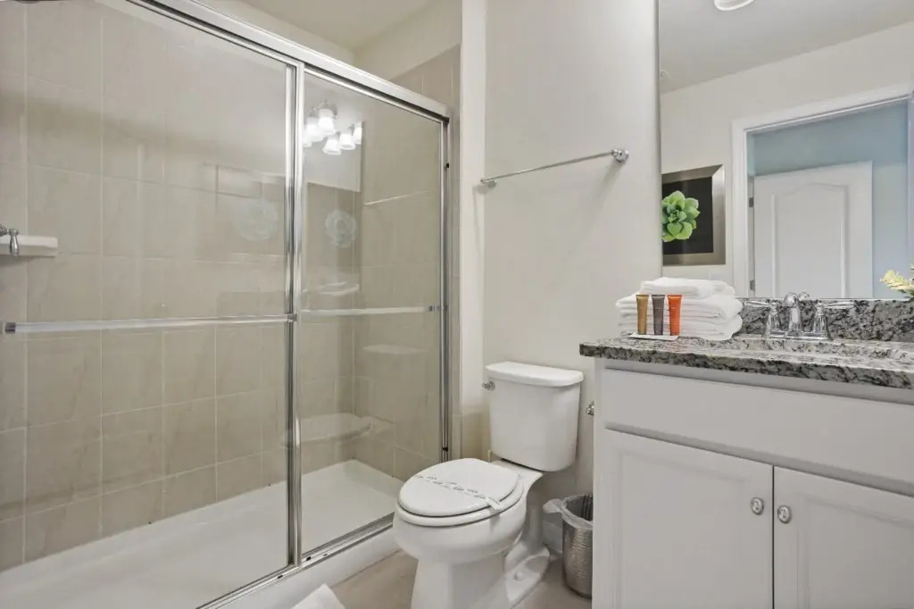 5 Bd 45 Ba Windsor At Westside 2444 Ds