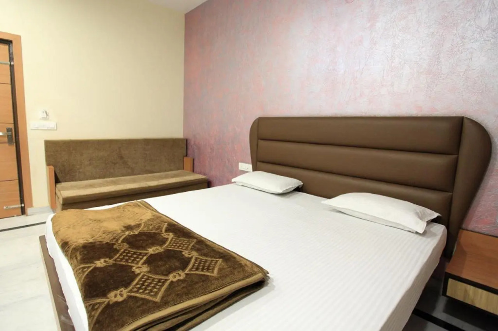 Hotel Anuvibha Malviya Nagar