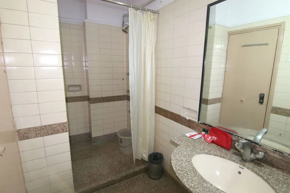 Zo Rooms Goregaon Railway Station
