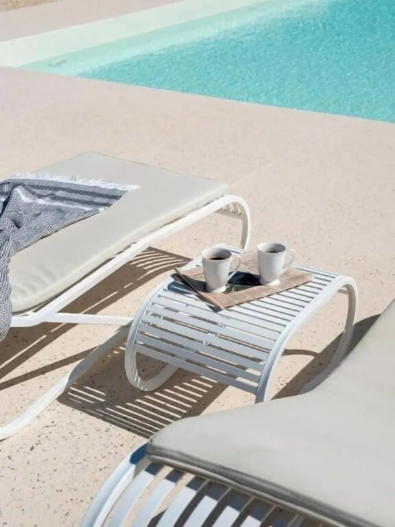Donum Dei Seaside Suites & Villa