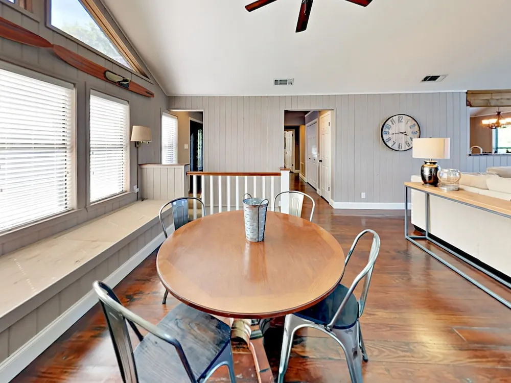 1005 Coventry Rd Home 5 Bedrooms 4 Bathrooms Home