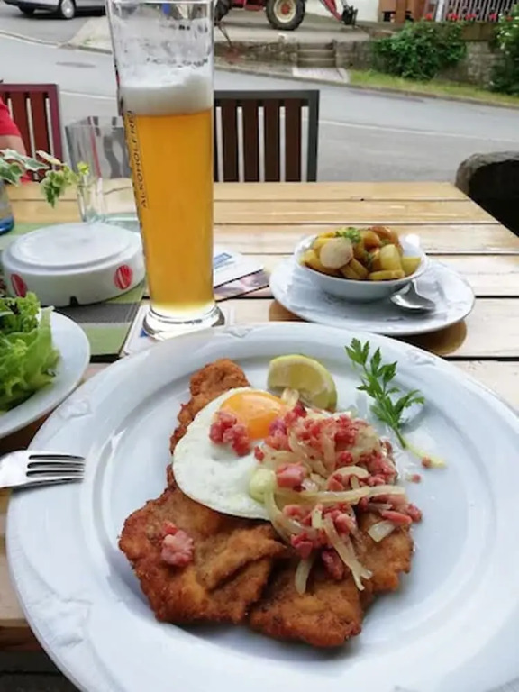 Zur schönen Schnitterin
