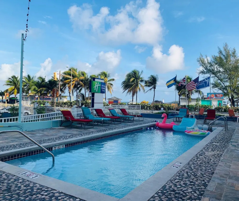 Holiday Inn Express and Suites Nassau