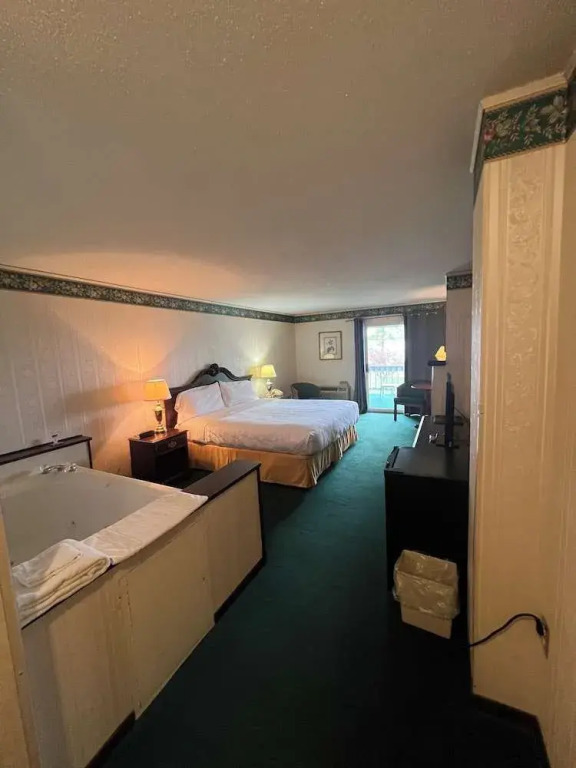 Webb's Year Round Resort