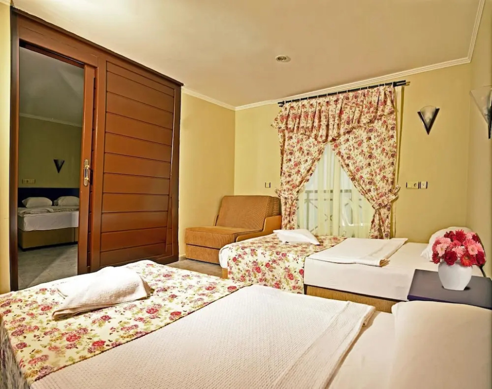 Elysium Elite Hotel