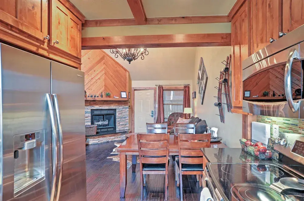 Angel Fire Condo w/ Fireplace: Half-mi to Ski Lift