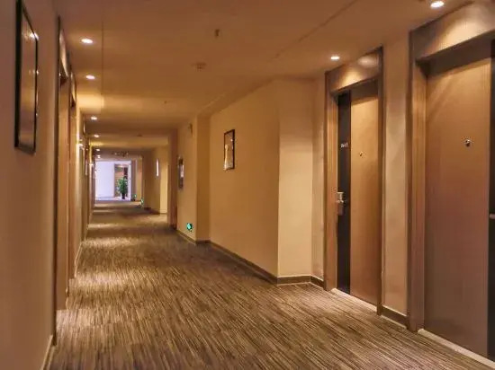 Huake Jiacheng Hotel (Xiangyang Railway Station)