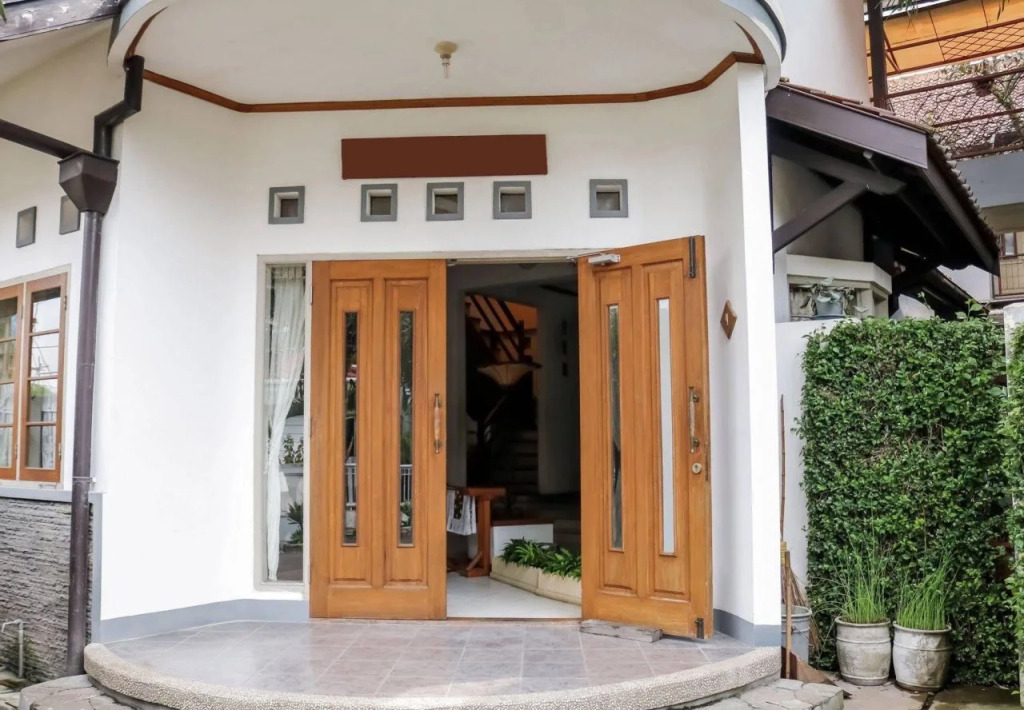 Rumah Asri Bed And Breakfast