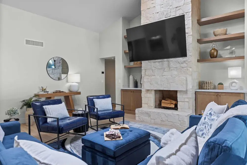 El Dorado by Avantstay Luxe 4BR w/ Pool, Putting Green, Fireplace Near Kierland