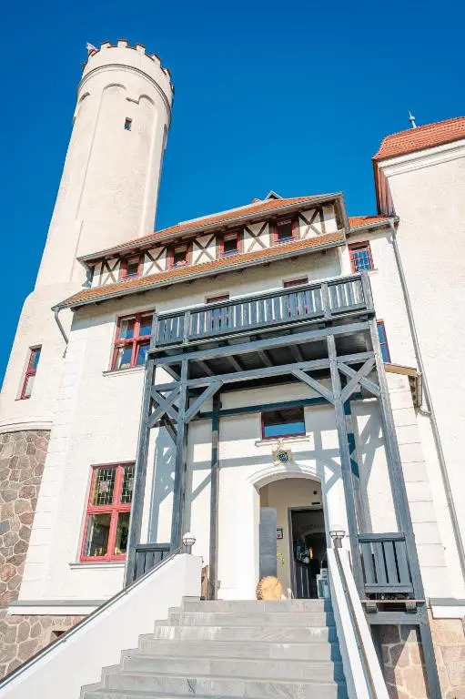 SCHLOSS RANZOW - kleines Romantik Hotel - Wellness - Golfplatz - Hochzeiten & Feiern