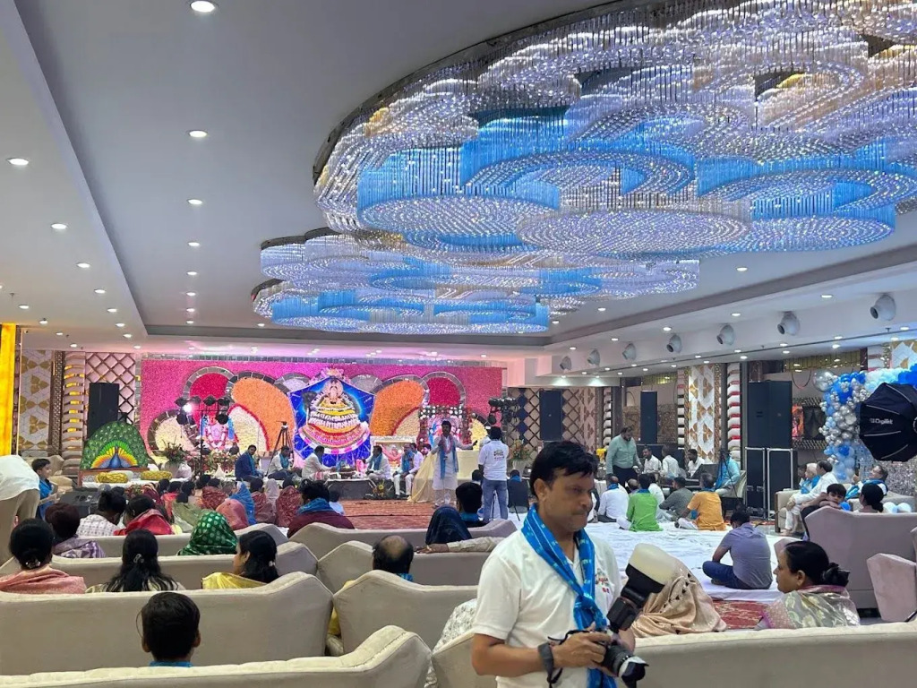 Banana Tree Hotel & Banquets
