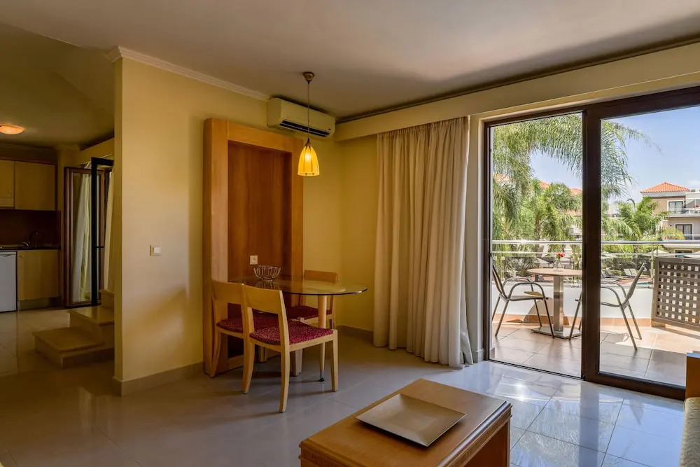 Okeanis Golden Resort