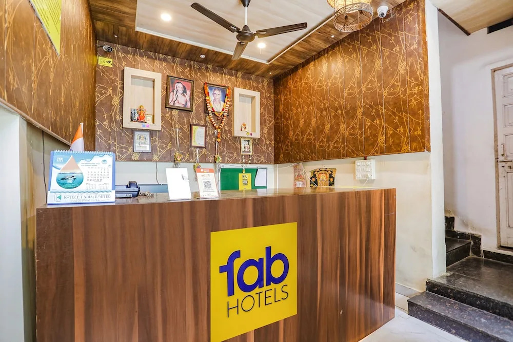 OYO Flagship 82896 Hotel Girija Inn