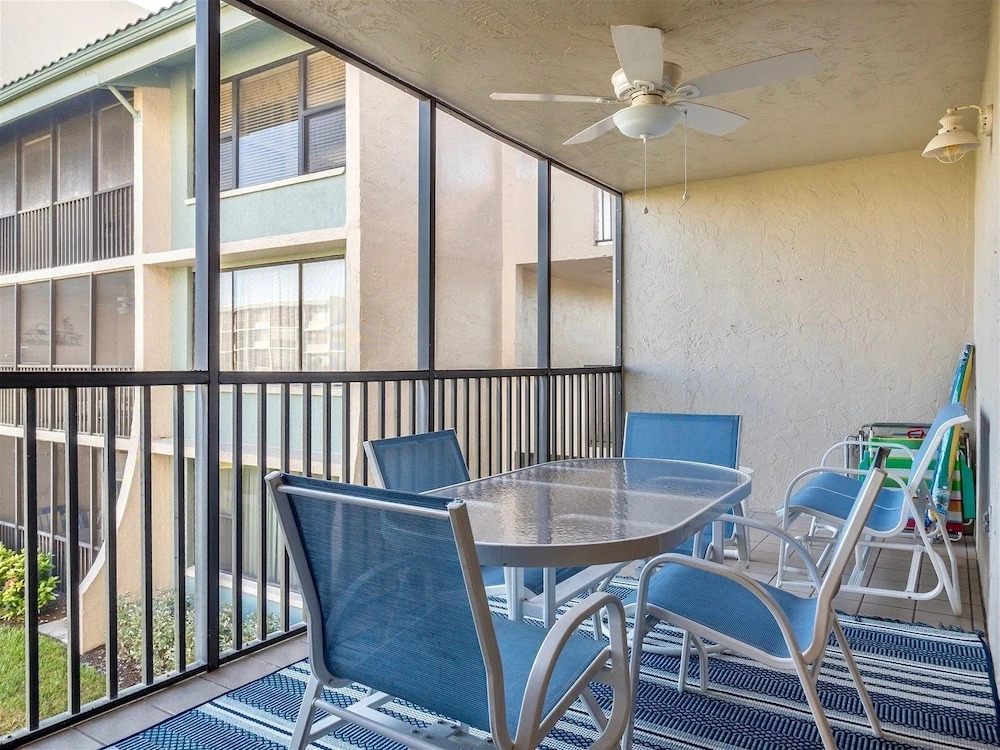 Loggerhead Cay by Dream Vacation Rentals