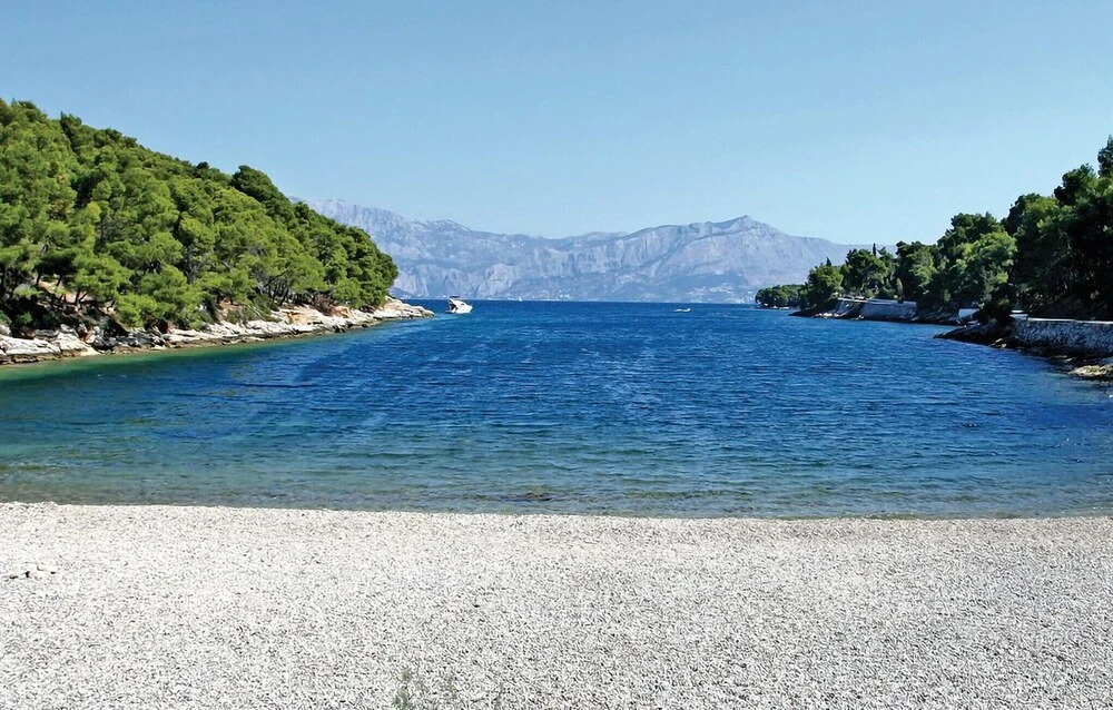 Awesome Apartment in Supetar-splitska With 1 Bedrooms and Wifi