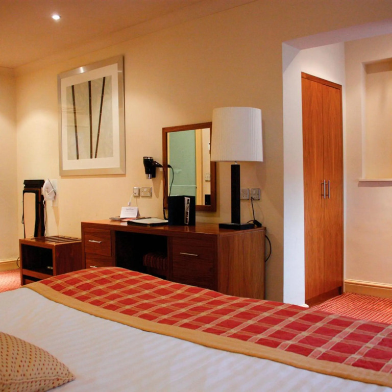Metropole Hotel and Spa