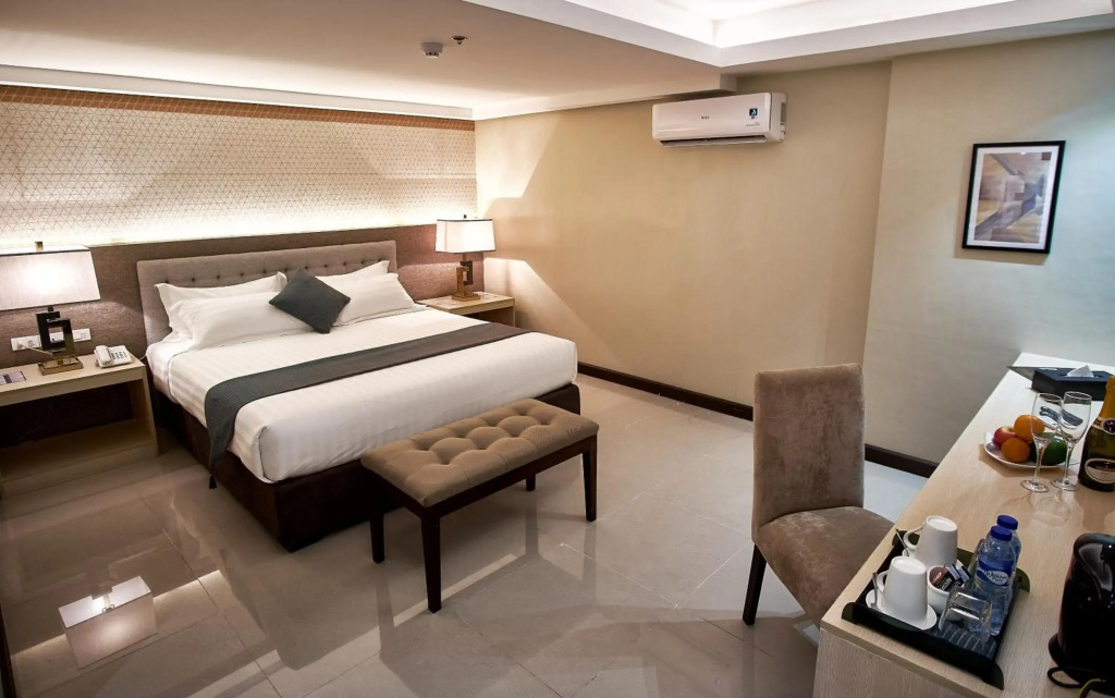 J7 Hotel