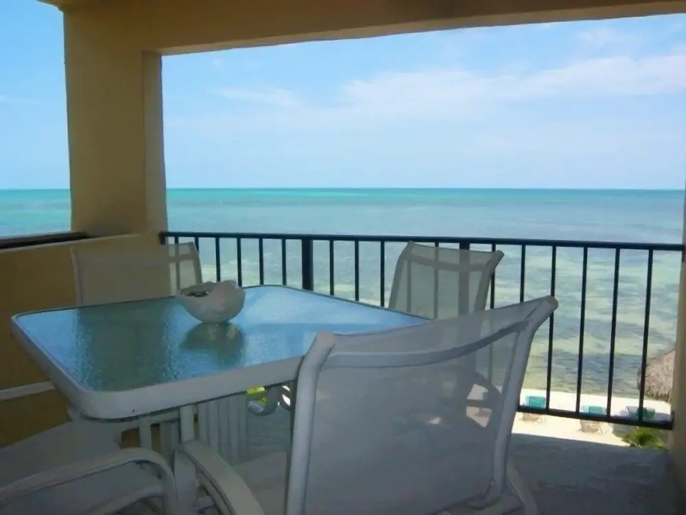 This Oceanfront Condo Is Absolutely Beautiful. 2 Bedroom Condo by RedAwning