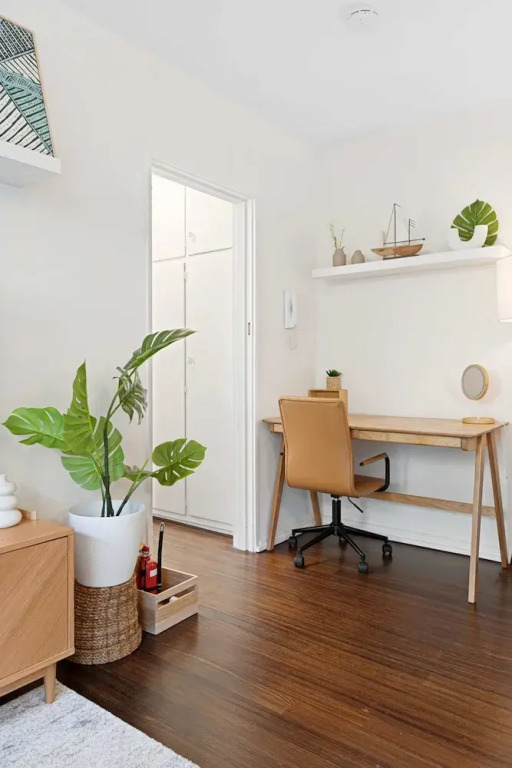 Contemporary 1-bed Unit Near Chapel St