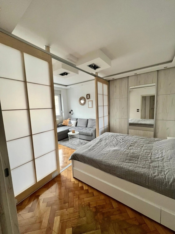 Comfortable apartment in city hub