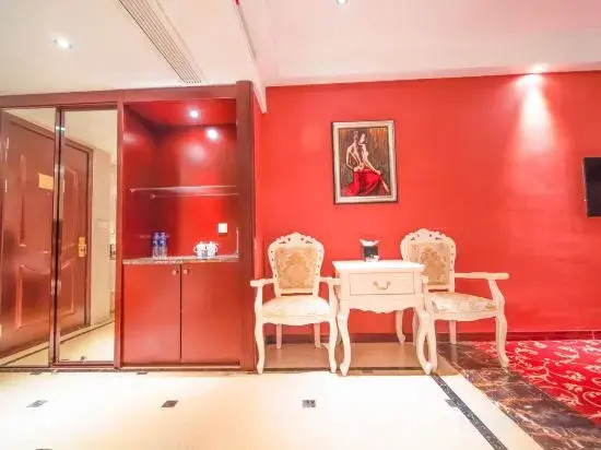 Super 8 Select Hotel