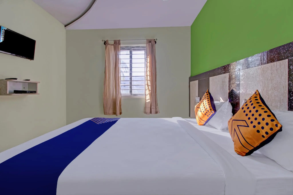 SPOT ON 77398 Shree Srinivasa Residency