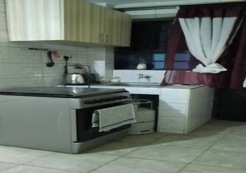 Eilarose City View Suites