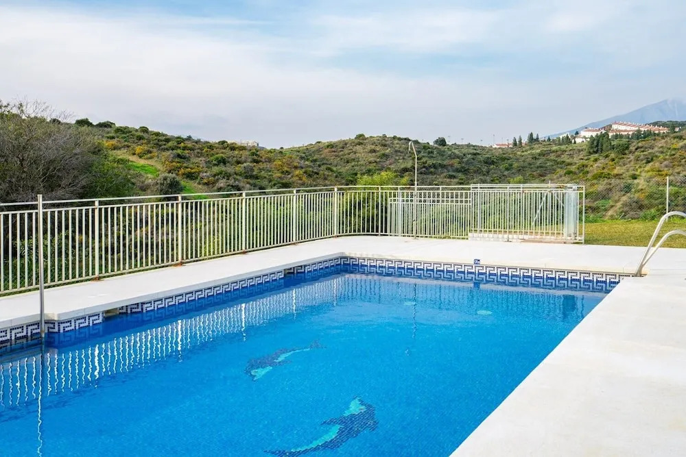 Bright Apartment with Sea View and Terrace Ref 53