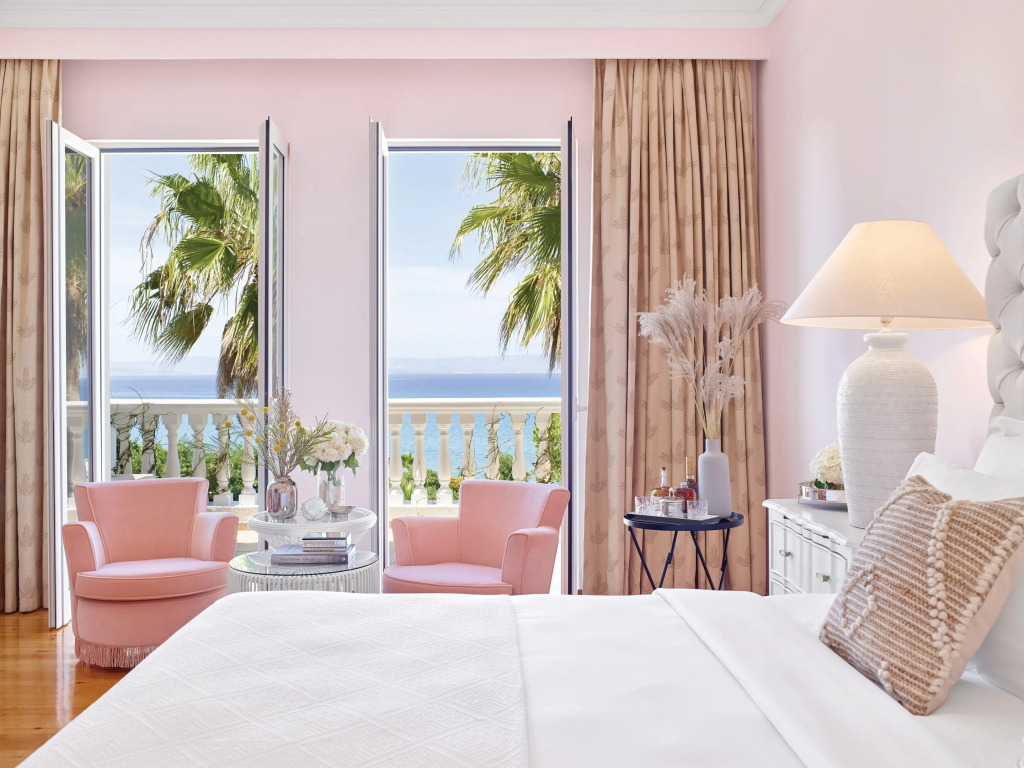 Mandola Rosa, A Resort to Live