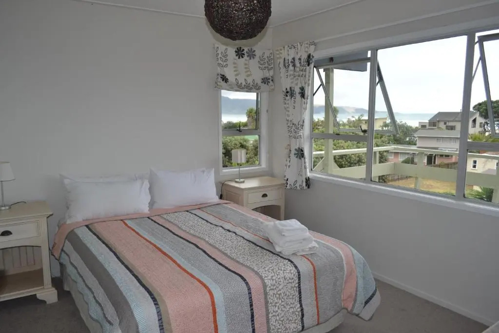 AHIPARA GOLDENSANDs