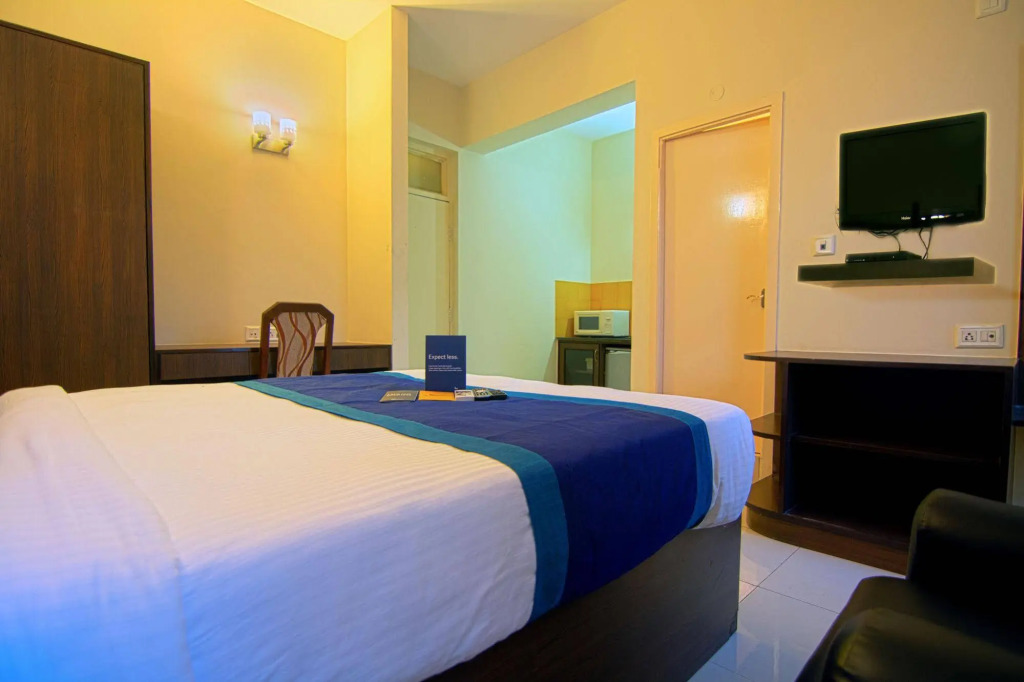 FabHotel Maruthi Domlur