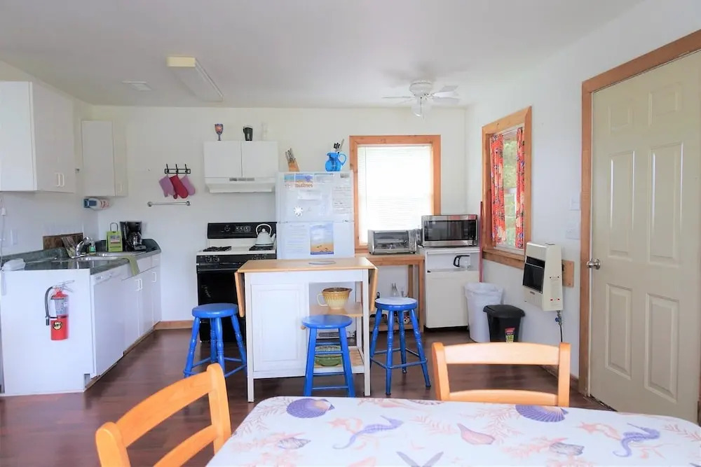 Nutter Tree at Ocracoke - 2 Br Home